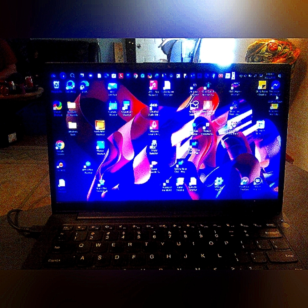 Lenovo Windows 11 generation 1 pro laptop
